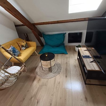 Nid De Charme Pour Soiree Romantique Dijon Exterior foto